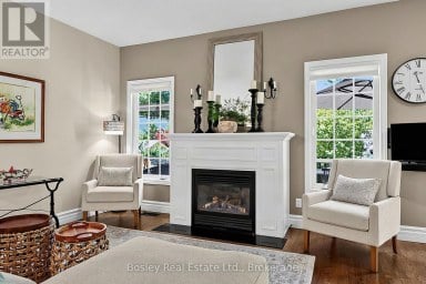 230 NAPIER STREET Collingwood Ontario photo 9