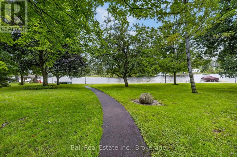 103 - 200 EAST ST S, Kawartha Lakes (Bobcaygeon), Ontario, K0M1A0