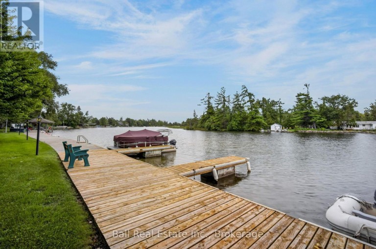 103 - 200 EAST ST S, Kawartha Lakes (Bobcaygeon), Ontario, K0M1A0