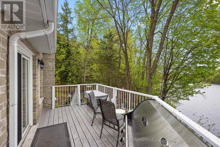 8126 PERTH ROAD, South Frontenac (Frontenac South), Ontario, K0H2L0