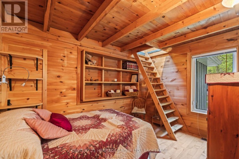 8126 PERTH ROAD, South Frontenac (Frontenac South), Ontario, K0H2L0