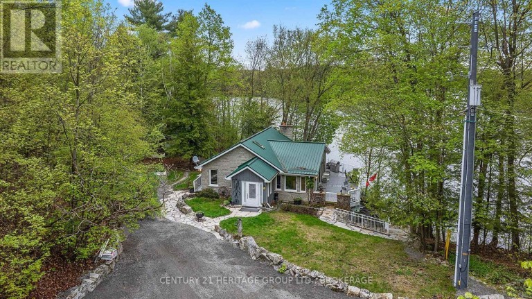8126 PERTH ROAD, South Frontenac (Frontenac South), Ontario, K0H2L0