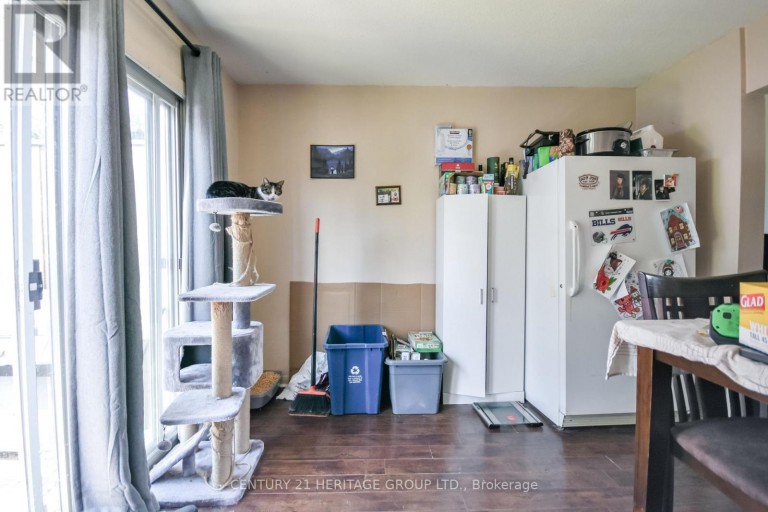 85 CHAUCER CRESCENT, Barrie (Letitia Heights), Ontario, L4N4T8