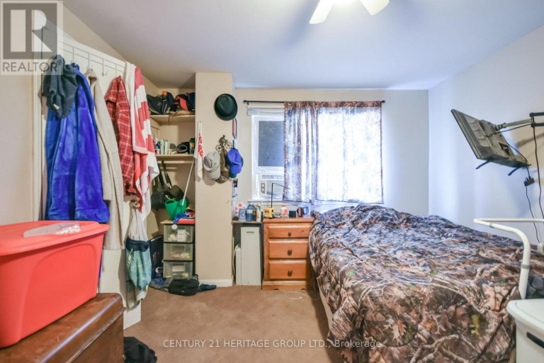 85 CHAUCER CRESCENT, Barrie (Letitia Heights), Ontario, L4N4T8