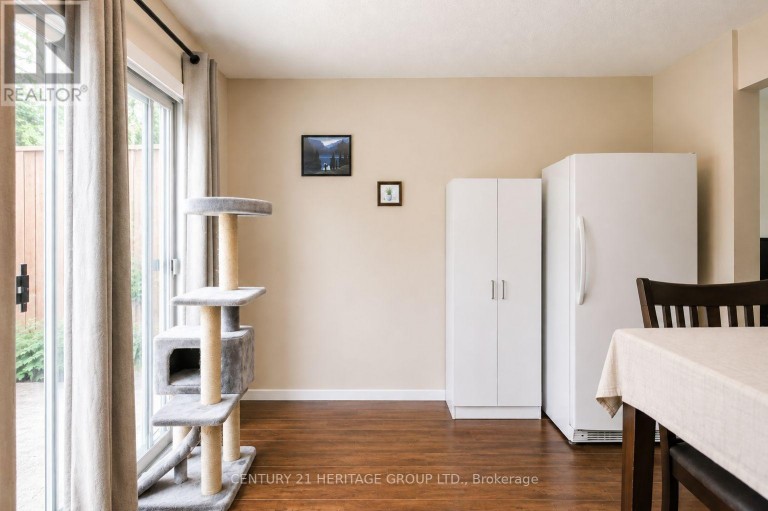 85 CHAUCER CRESCENT, Barrie (Letitia Heights), Ontario, L4N4T8