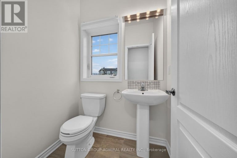 47 SANDHILL CRANE DRIVE, Wasaga Beach, Ontario, L9Z2E5