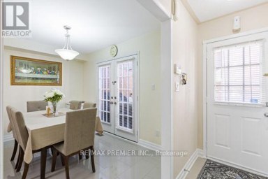 8 - 116 RORY ROAD Toronto (Maple Leaf) Ontario photo 10