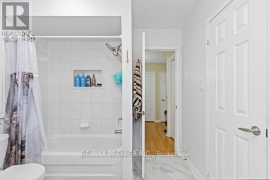 8 - 116 RORY ROAD Toronto (Maple Leaf) Ontario photo 14