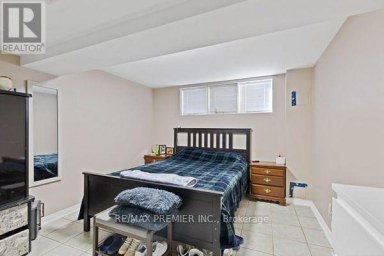8 - 116 RORY ROAD Toronto (Maple Leaf) Ontario photo 25