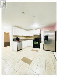15 HACKETT AVENUE Toronto (York University Heights) Ontario photo 8