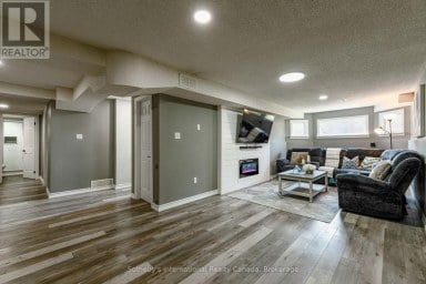 53 ROYAL BEECH DRIVE Wasaga Beach Ontario photo 26