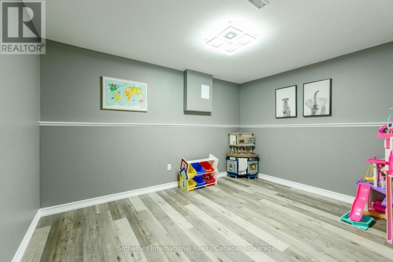 53 ROYAL BEECH DRIVE, Wasaga Beach, Ontario, L9Z1H3
