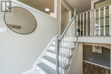 53 ROYAL BEECH DRIVE Wasaga Beach Ontario photo 4
