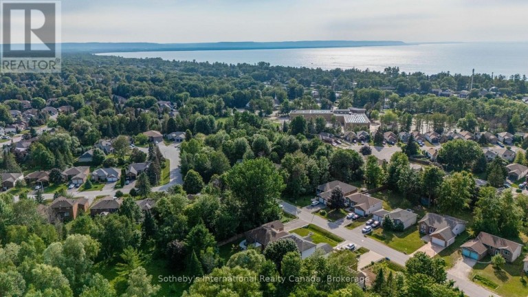 53 ROYAL BEECH DRIVE, Wasaga Beach, Ontario, L9Z1H3