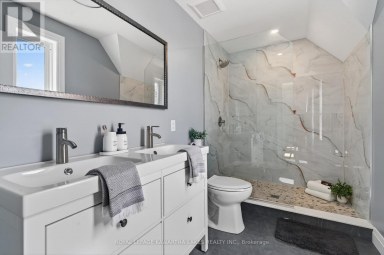 45 OAK STREET Kawartha Lakes (Fenelon Falls) Ontario photo 17