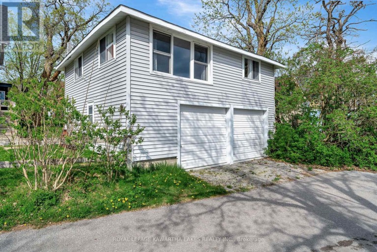 45 OAK STREET, Kawartha Lakes (Fenelon Falls), Ontario, K0M1N0