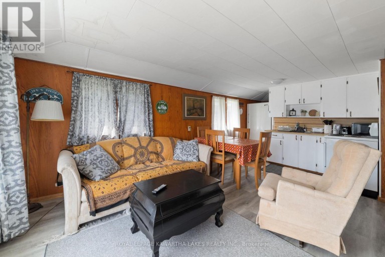 45 OAK STREET, Kawartha Lakes (Fenelon Falls), Ontario, K0M1N0
