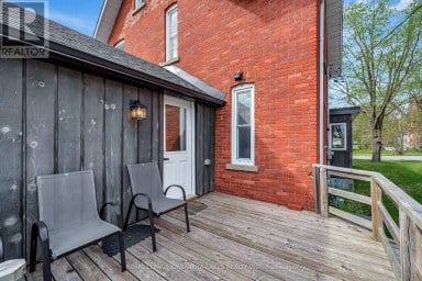 45 OAK STREET Kawartha Lakes (Fenelon Falls) Ontario photo 32