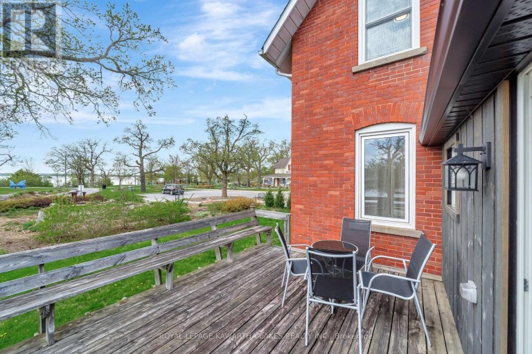 45 OAK STREET, Kawartha Lakes (Fenelon Falls), Ontario, K0M1N0