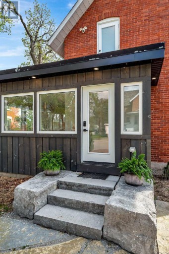 45 OAK STREET, Kawartha Lakes (Fenelon Falls), Ontario, K0M1N0