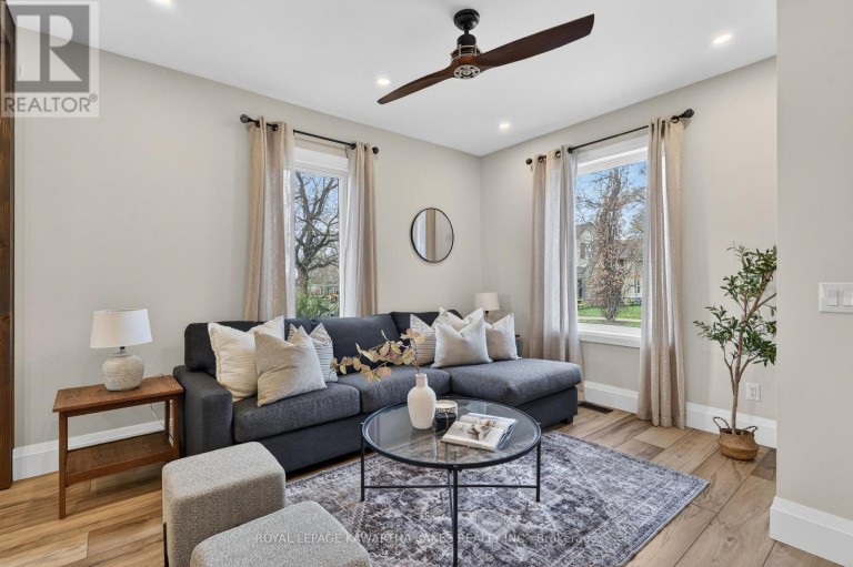 45 OAK STREET, Kawartha Lakes (Fenelon Falls), Ontario, K0M1N0