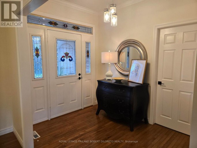 19 WOODLAND DRIVE, Middlesex Centre (Kilworth), Ontario, N0L1R0