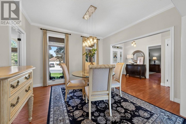 19 WOODLAND DRIVE, Middlesex Centre (Kilworth), Ontario, N0L1R0