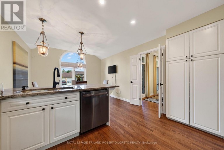 19 WOODLAND DRIVE, Middlesex Centre (Kilworth), Ontario, N0L1R0