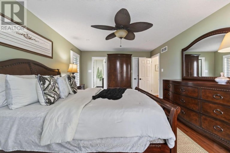 19 WOODLAND DRIVE, Middlesex Centre (Kilworth), Ontario, N0L1R0