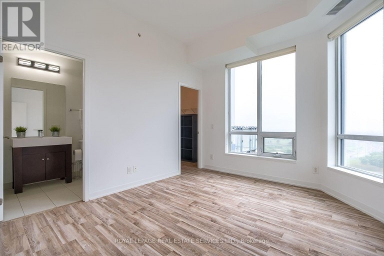 1605 - 840 QUEENS PLATE DRIVE, Toronto (West Humber-Clairville), Ontario, M9W0E7