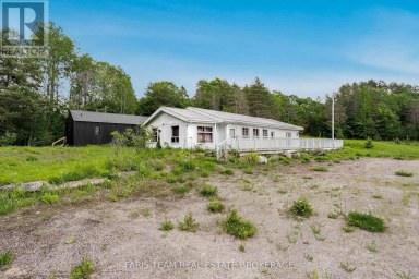 2180-2186 HWY. 141 Muskoka Lakes (Watt) Ontario photo 4