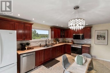 9 LAKEVIEW AVENUE Scugog Ontario photo 15