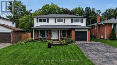 718 BIRCHWOOD DRIVE Midland Ontario photo 1