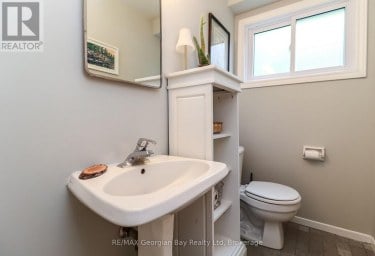 718 BIRCHWOOD DRIVE Midland Ontario photo 17