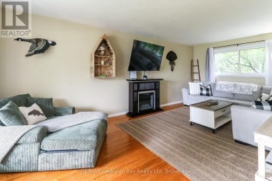 718 BIRCHWOOD DRIVE Midland Ontario photo 7