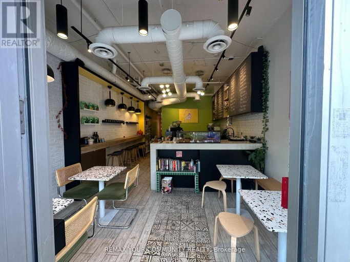 101 - 799 COLLEGE STREET, Toronto (Trinity-Bellwoods), Ontario, M6G1C7