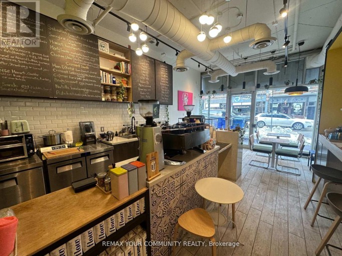 101 - 799 COLLEGE STREET, Toronto (Trinity-Bellwoods), Ontario, M6G1C7