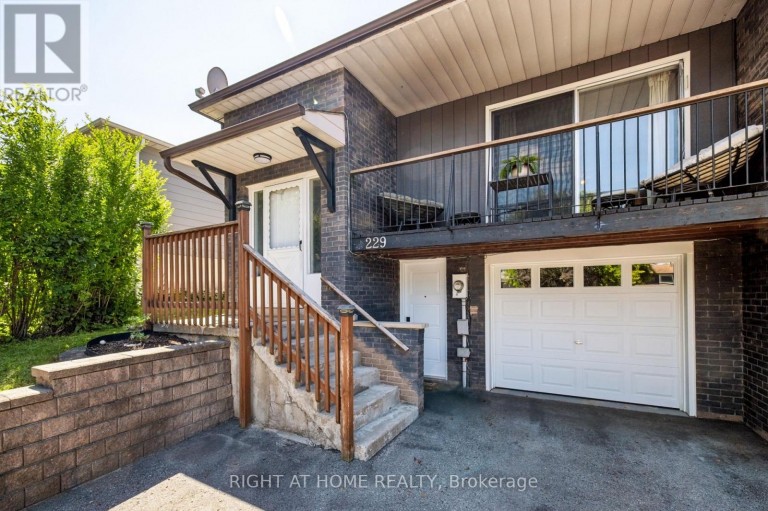 229 BRITANNIA AVENUE, Bradford West Gwillimbury (Bradford), Ontario, L3Z1A4