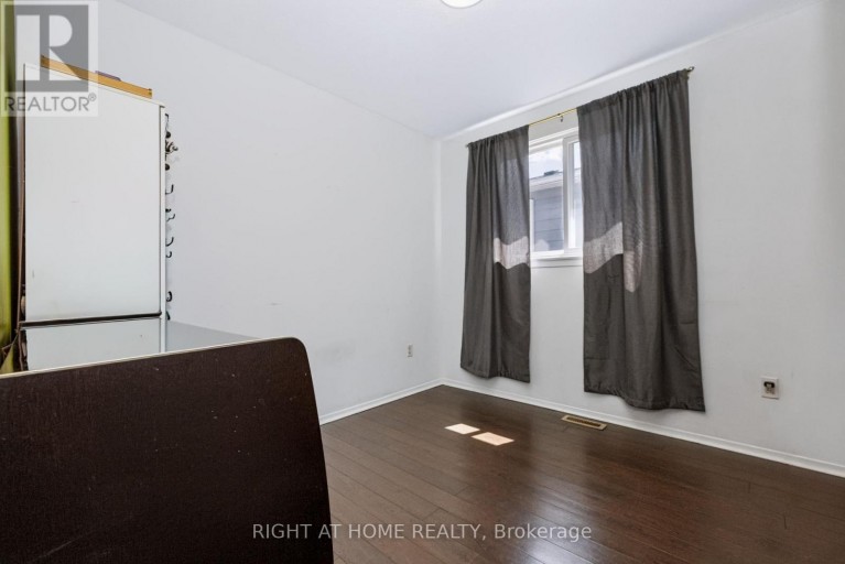 229 BRITANNIA AVENUE, Bradford West Gwillimbury (Bradford), Ontario, L3Z1A4