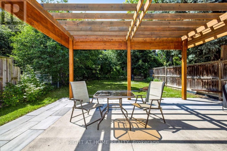 229 BRITANNIA AVENUE, Bradford West Gwillimbury (Bradford), Ontario, L3Z1A4