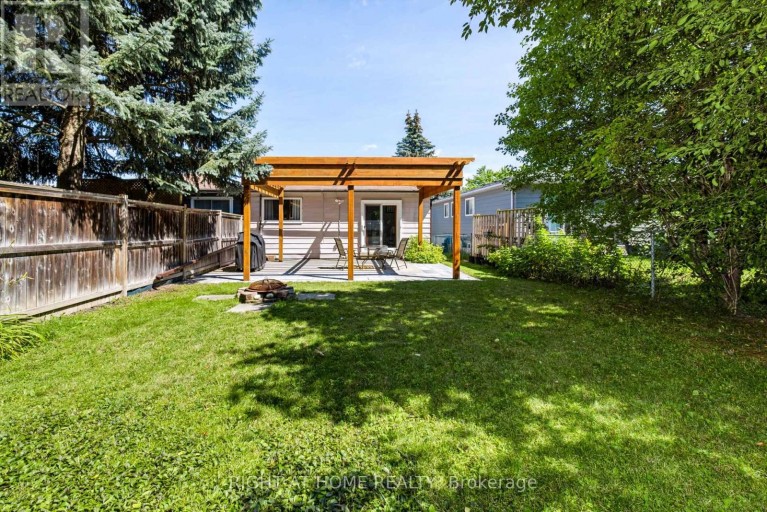 229 BRITANNIA AVENUE, Bradford West Gwillimbury (Bradford), Ontario, L3Z1A4