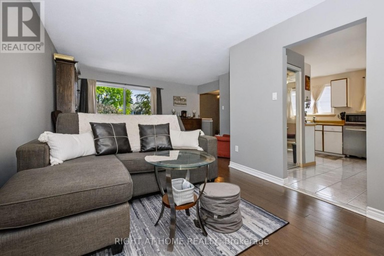 229 BRITANNIA AVENUE, Bradford West Gwillimbury (Bradford), Ontario, L3Z1A4