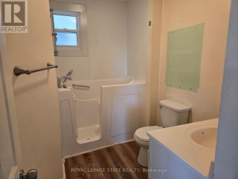 144 BURGAR STREET Welland (Welland Downtown) Ontario photo 10