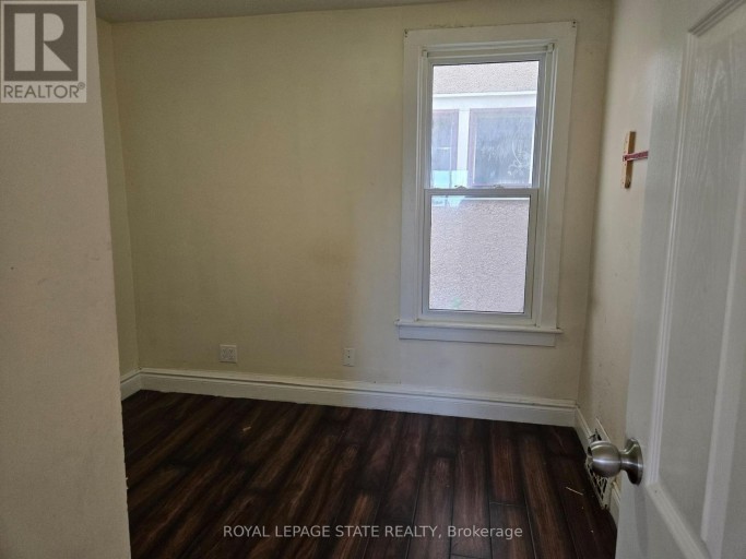 144 BURGAR STREET, Welland (Welland Downtown), Ontario, L3B2S8