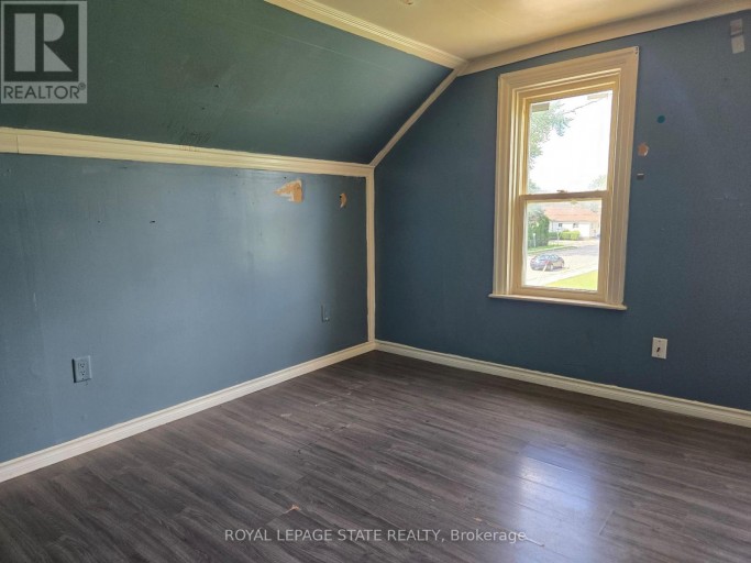 144 BURGAR STREET, Welland (Welland Downtown), Ontario, L3B2S8