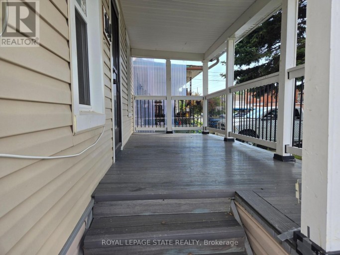 144 BURGAR STREET, Welland (Welland Downtown), Ontario, L3B2S8