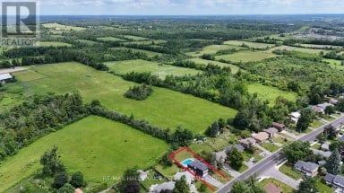 1000 CUMBERLAND AVENUE Peterborough (Northcrest Ward 5) Ontario photo 1