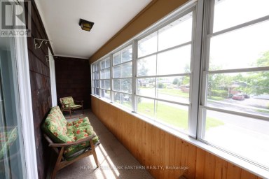 1000 CUMBERLAND AVENUE Peterborough (Northcrest Ward 5) Ontario photo 18