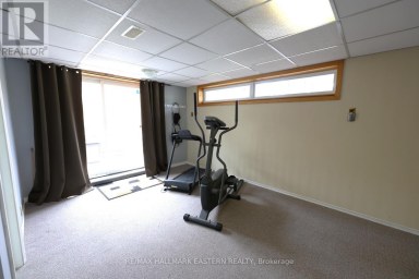 1000 CUMBERLAND AVENUE Peterborough (Northcrest Ward 5) Ontario photo 32