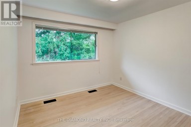 15 GOVERNMENT ROAD Toronto (Kingsway South) Ontario photo 21
